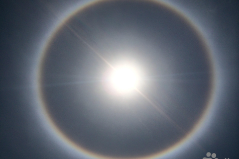 Sun halo
